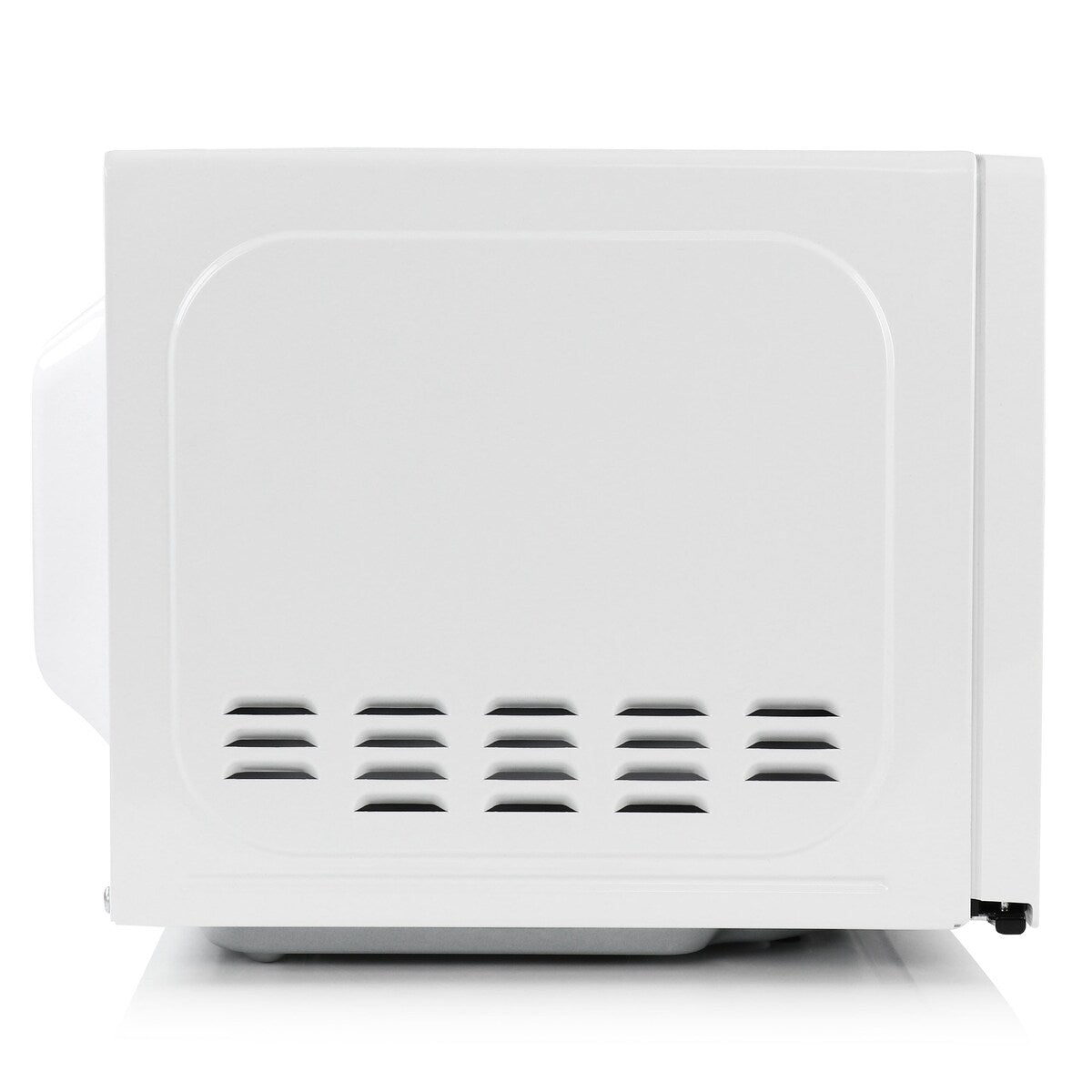 Four à micro-ondes numérique LED blanc de 0,7 pi³ et 700 W avec verrouillage de sécurité enfant.