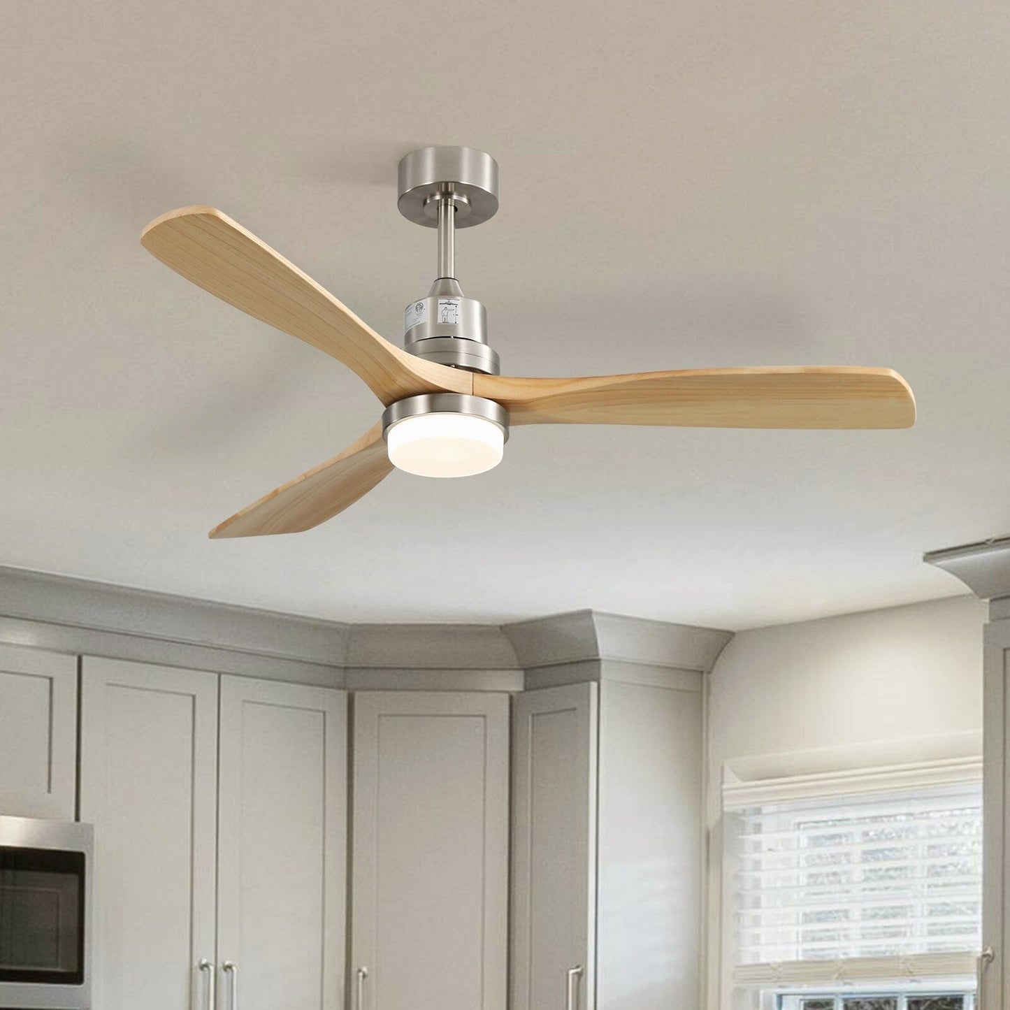 Ventilateur de plafond à LED intégré de 48 et 52 pouces avec lumière et télécommande, moteur à courant continu réversible.
