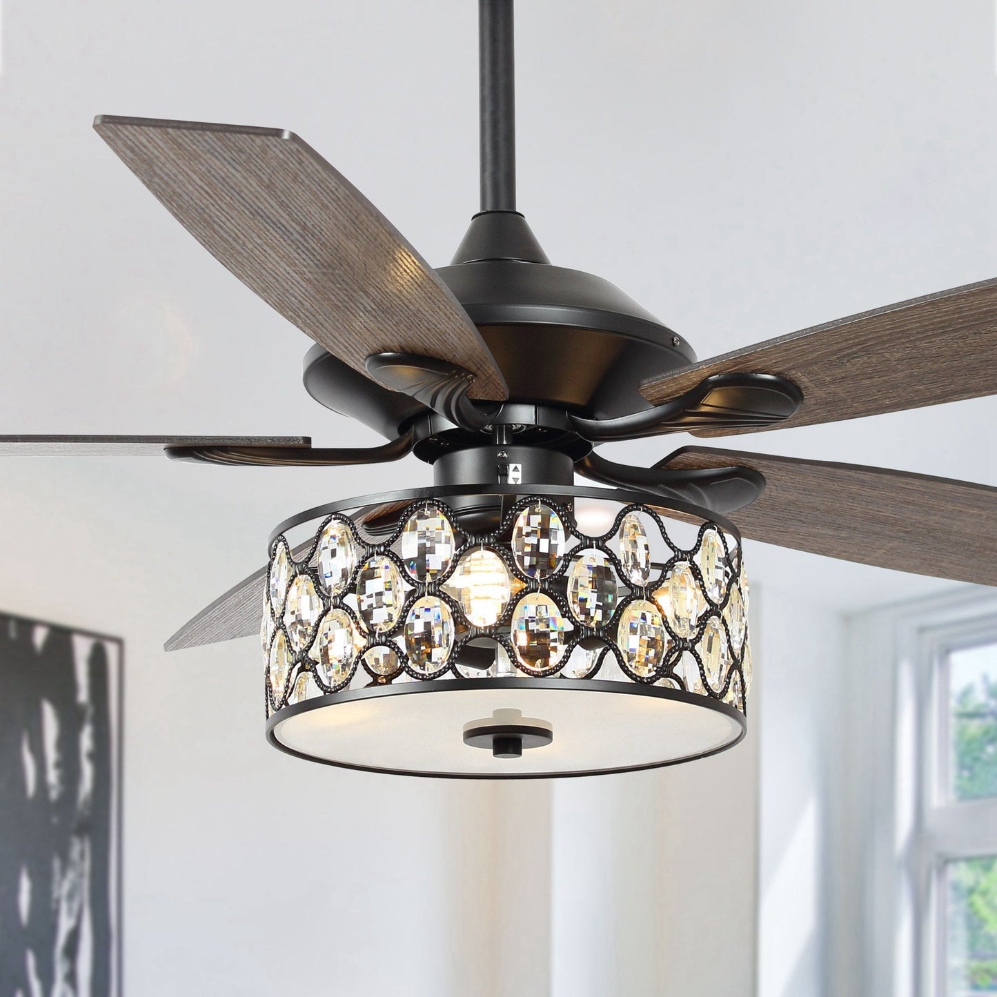 Luminaire suspendu moderne à 52 branches et 4 lumières, avec ventilateur de plafond à cristaux et télécommande.