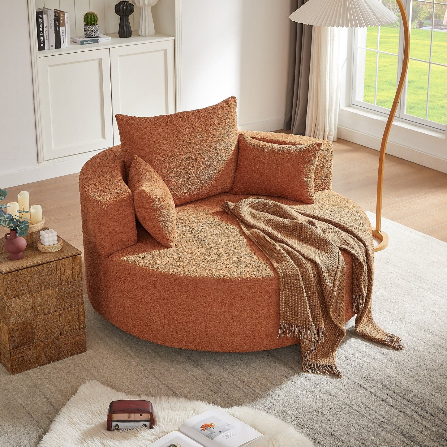 Fauteuil de salon en forme de tonneau avec accoudoirs en chenille, chaise de salon ronde avec base pivotante à 360 degrés et 3 coussins amovibles.