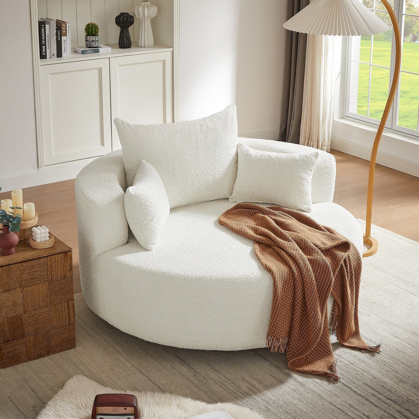Fauteuil de salon en forme de tonneau avec accoudoirs en chenille, chaise de salon ronde avec base pivotante à 360 degrés et 3 coussins amovibles.