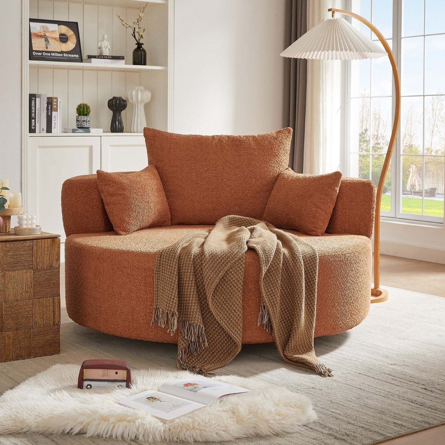 Fauteuil de salon en forme de tonneau avec accoudoirs en chenille, chaise de salon ronde avec base pivotante à 360 degrés et 3 coussins amovibles.