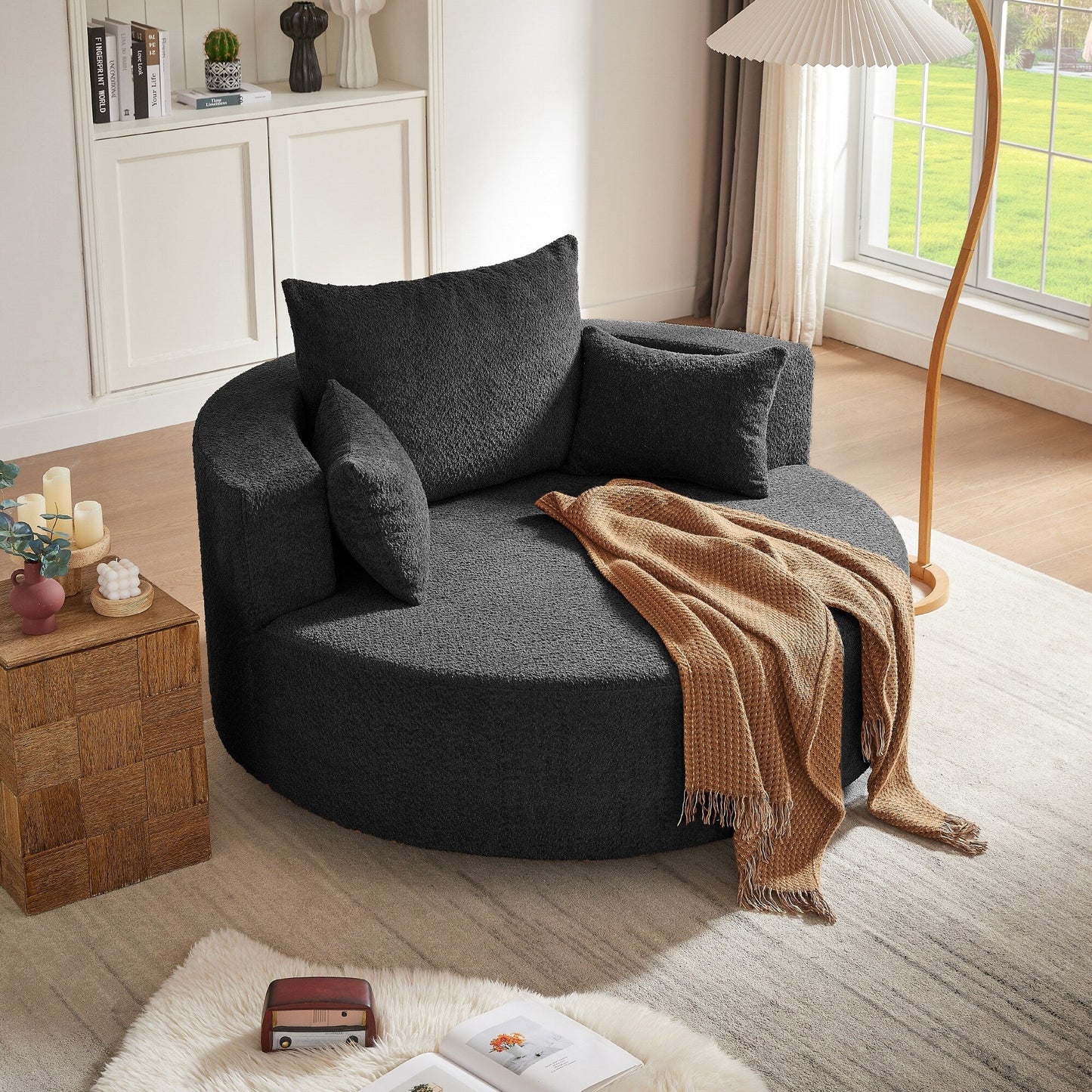 Fauteuil de salon en forme de tonneau avec accoudoirs en chenille, chaise de salon ronde avec base pivotante à 360 degrés et 3 coussins amovibles.