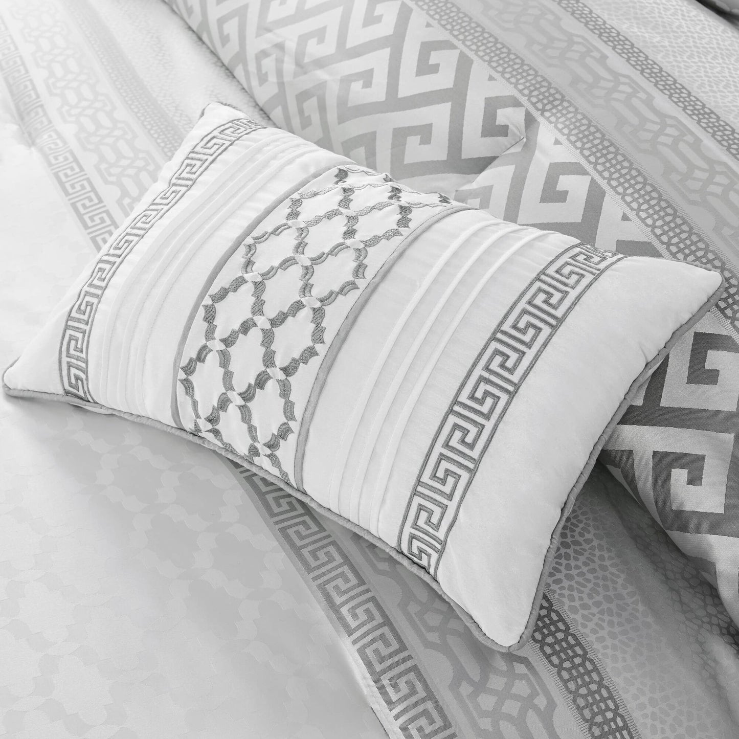 Ensemble de couette Christian à motifs géométriques en jacquard de Madison Park, 7 pièces