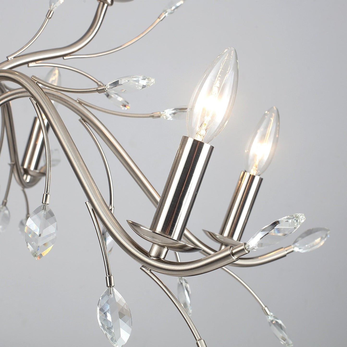 Luminaire suspendu en forme de branche d'arbre rétro style ferme avec lustre en cristal et bougie.