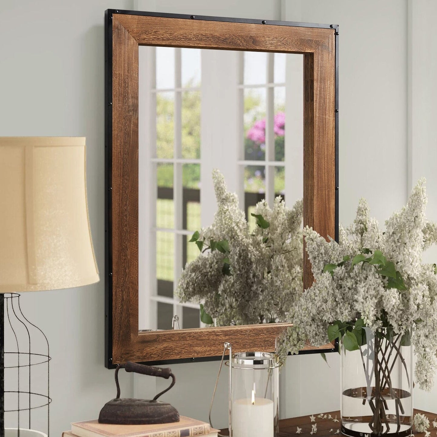 Grand miroir de coiffeuse mural à cadre en bois et fer naturel de style rustique