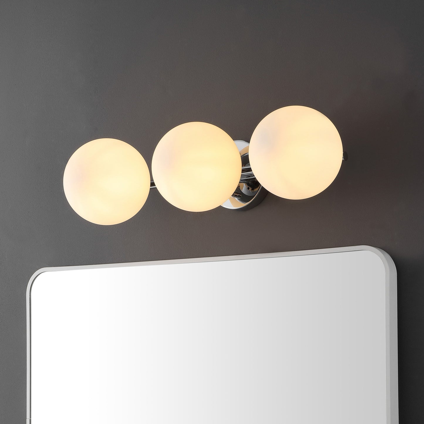Applique murale Lambrini 21 traditionnelle de SAFAVIEH (3 ampoules) - 6 W x 8 P x 21 H - 21Lx8Px6H