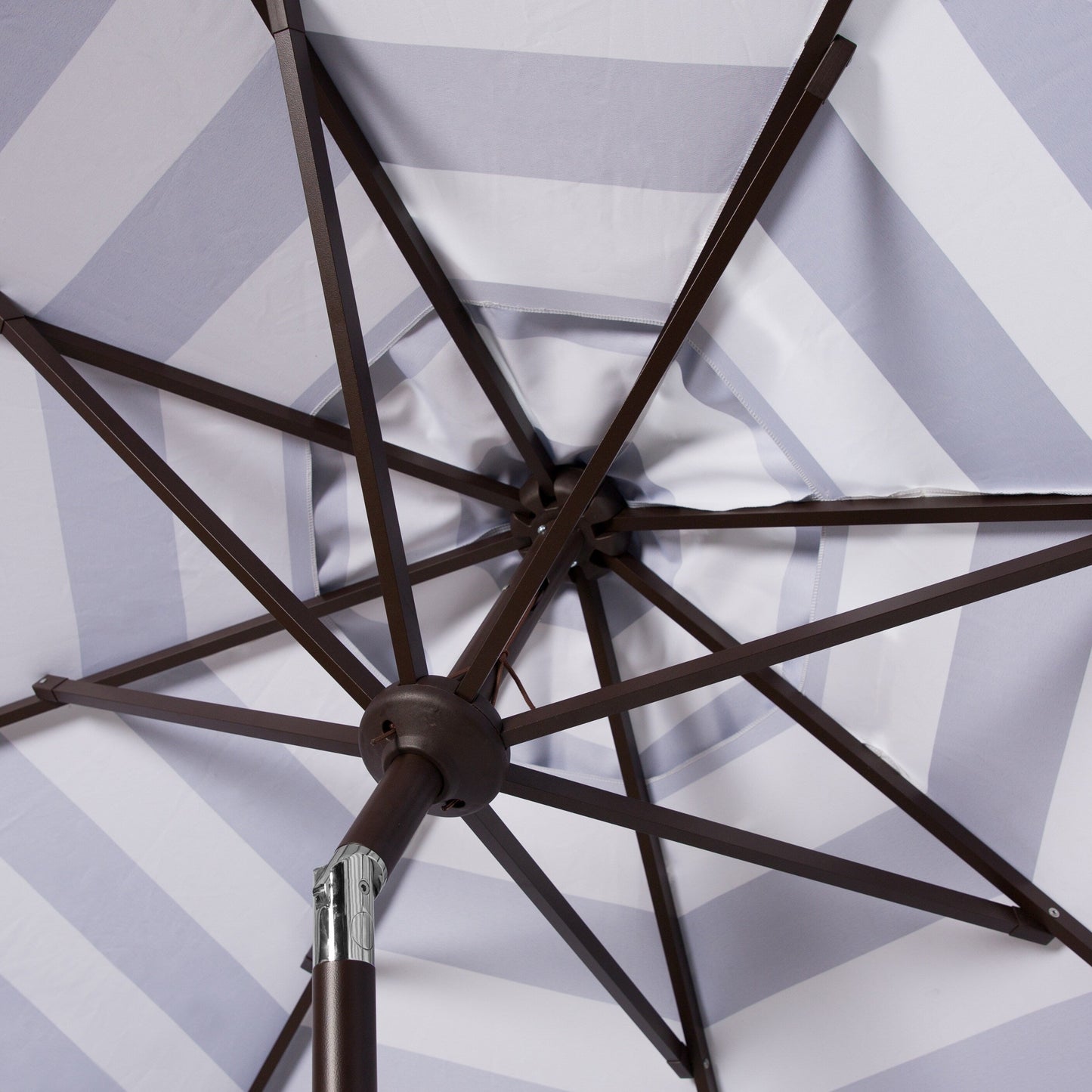 Parasol à manivelle à rayures et volutes SAFAVIEH Nargiz, 2,74 m (9 pieds)