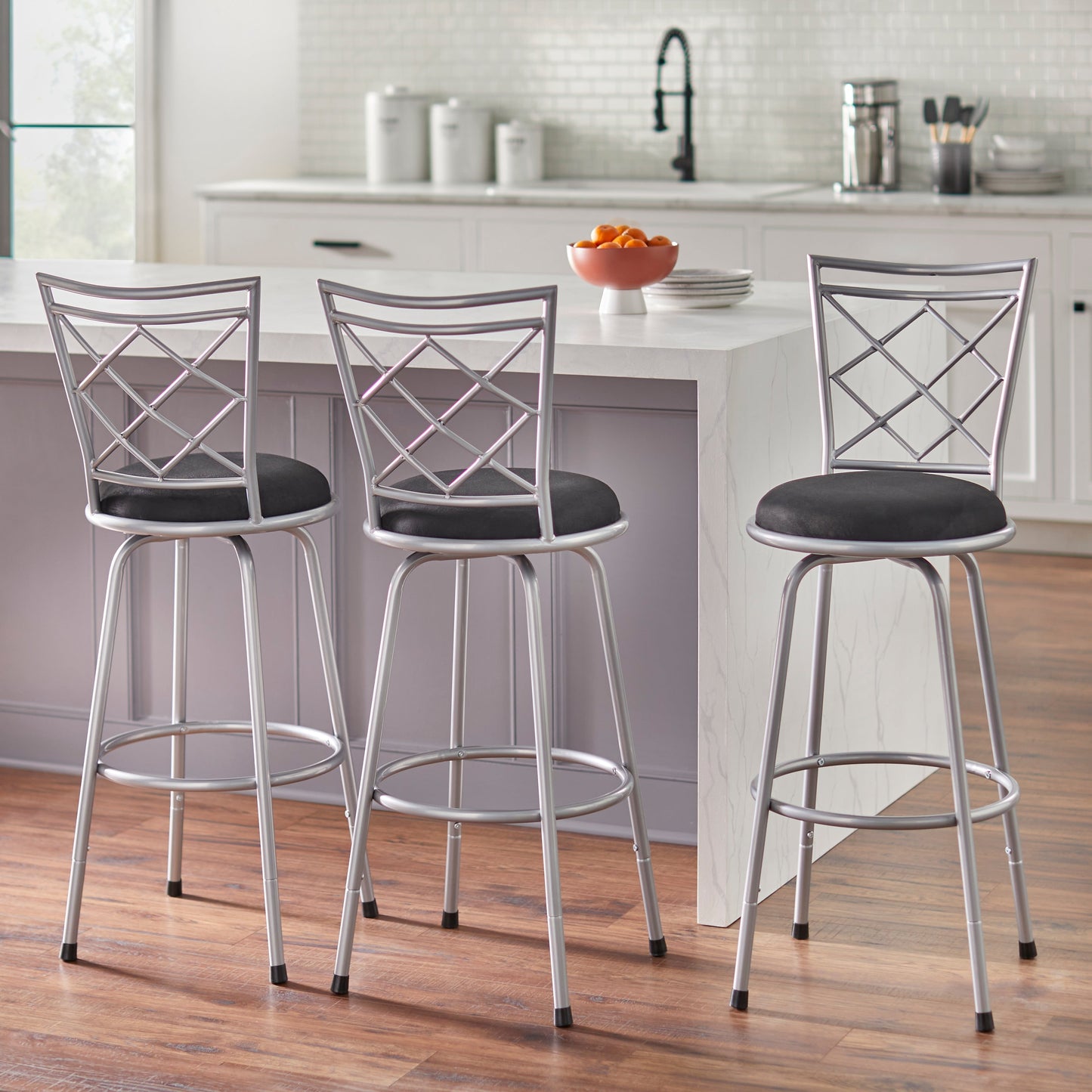 Tabourets pivotants réglables en hauteur Alyssa de Simple Living (lot de 3)