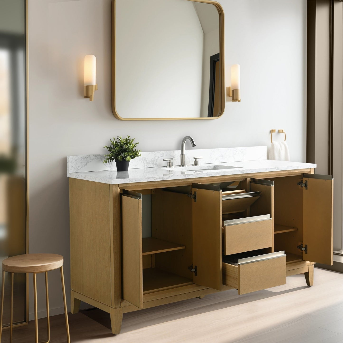 Meuble-lavabo Vanity Art avec lavabo en céramique et plan de travail en marbre composite.