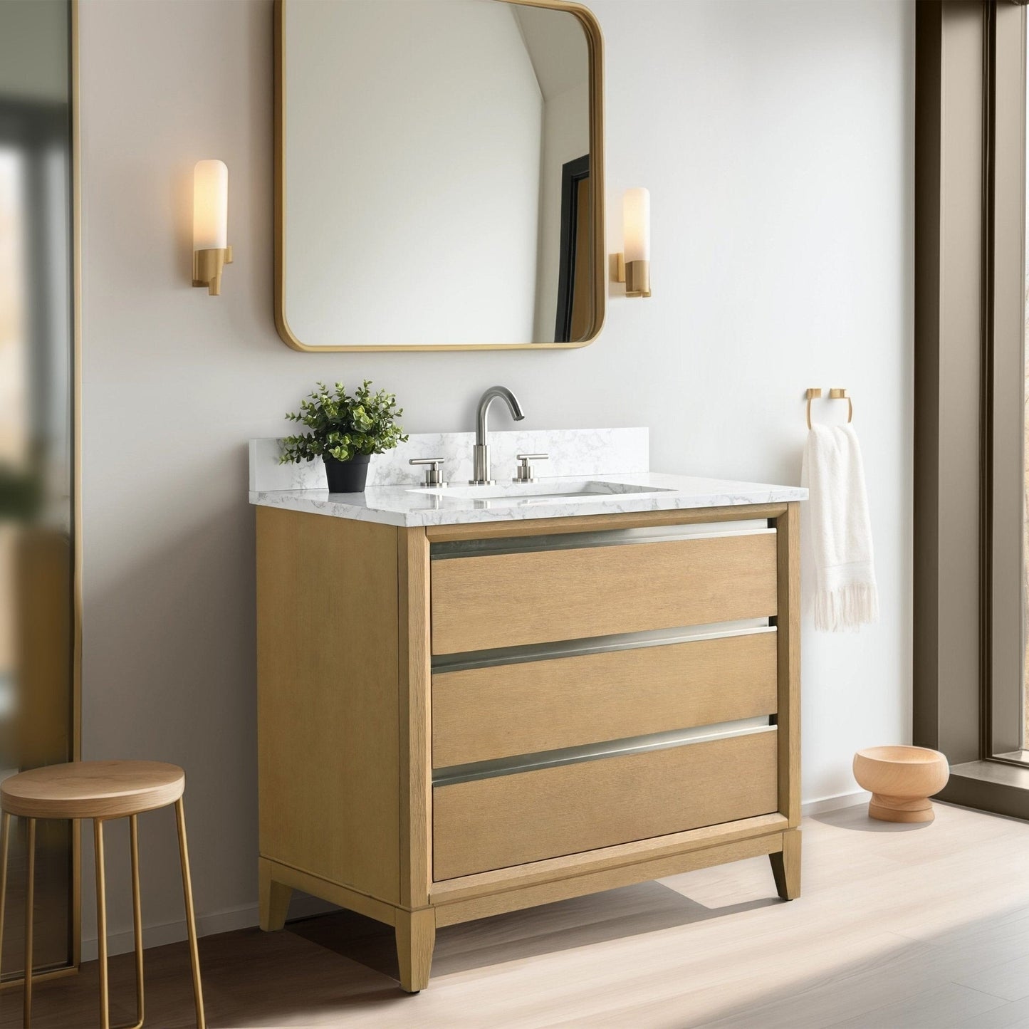 Meuble-lavabo Vanity Art avec lavabo en céramique et plan de travail en marbre composite.