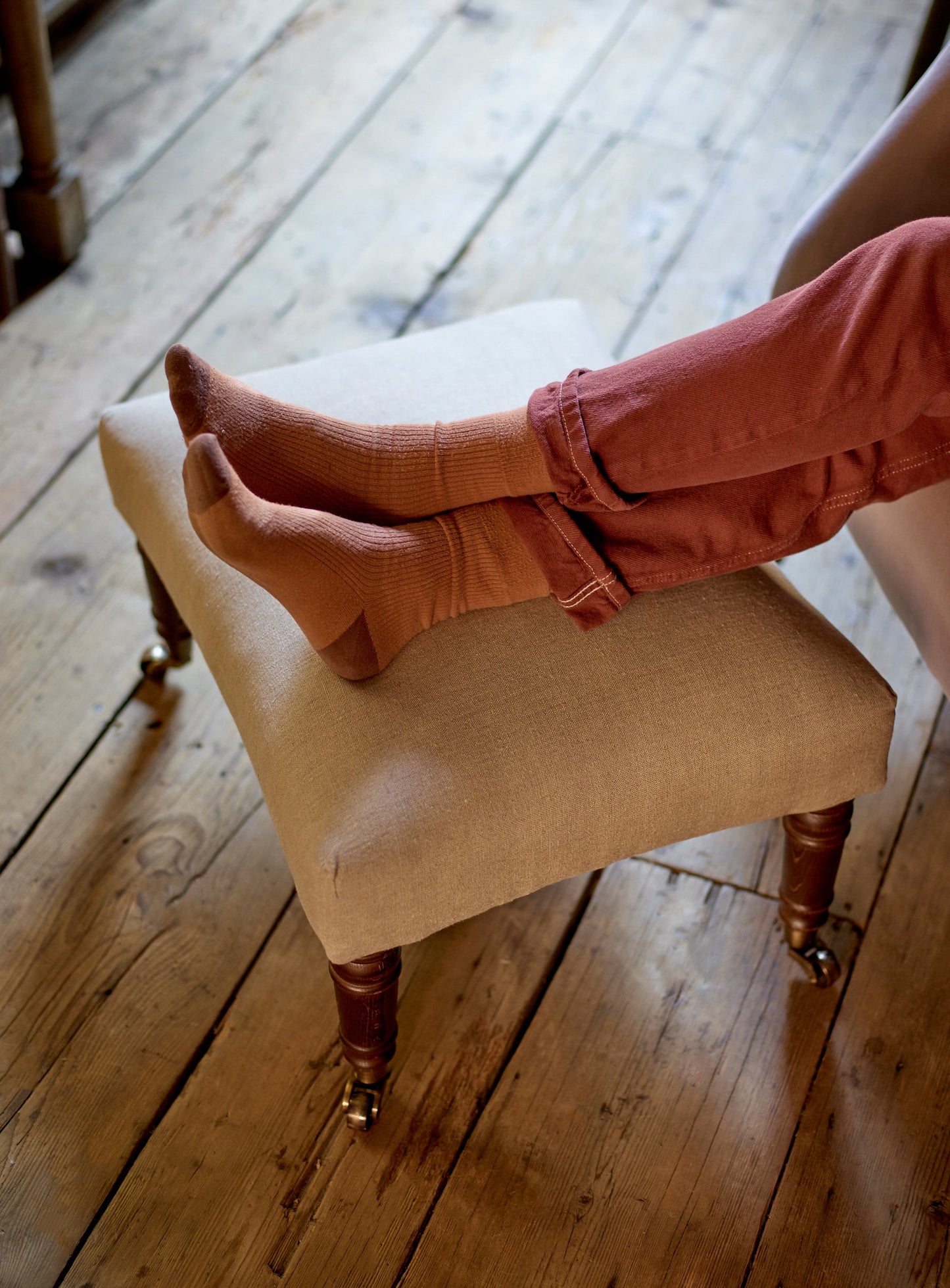 Repose-pieds Edmund, petit, rayures ocres Heritage