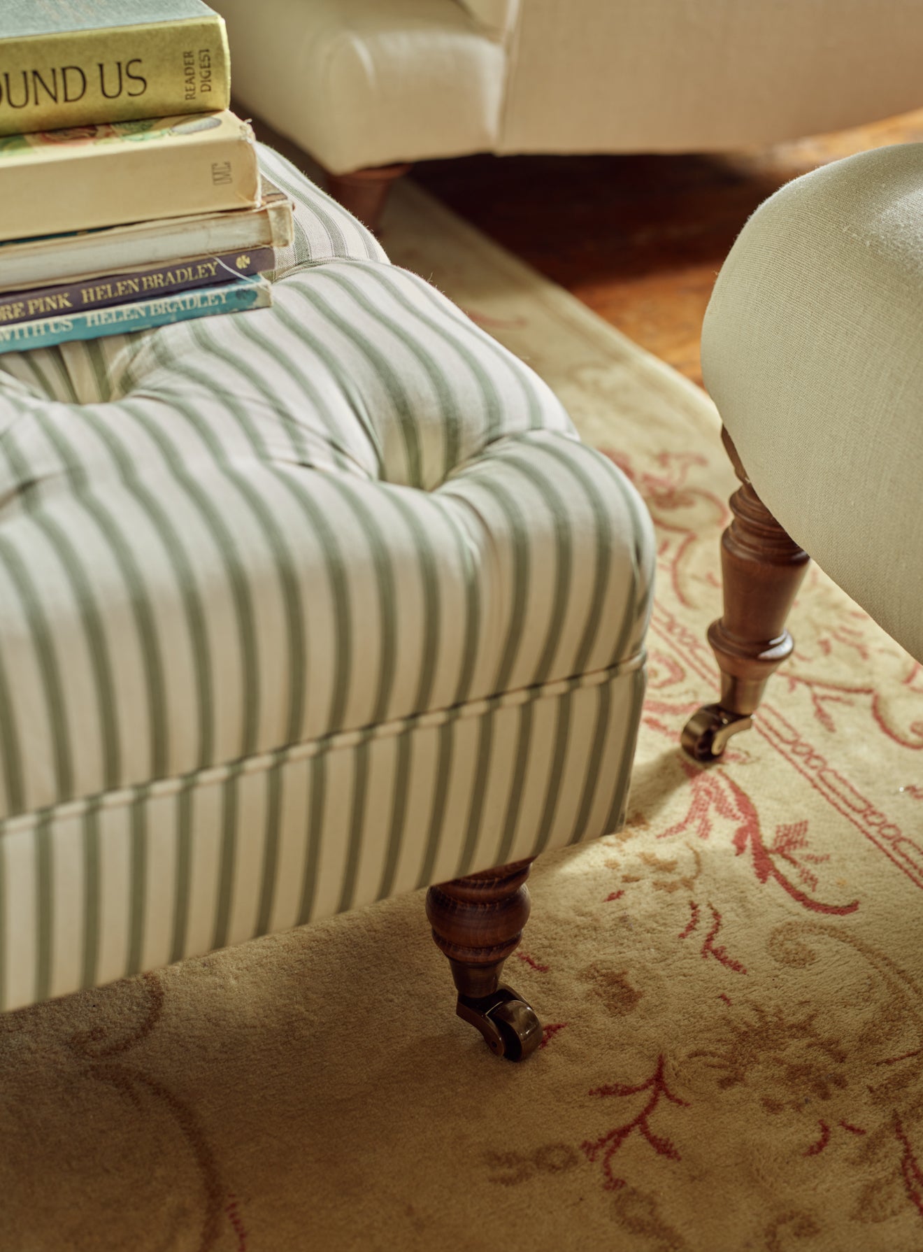 Ottoman Elbert, velours sauge