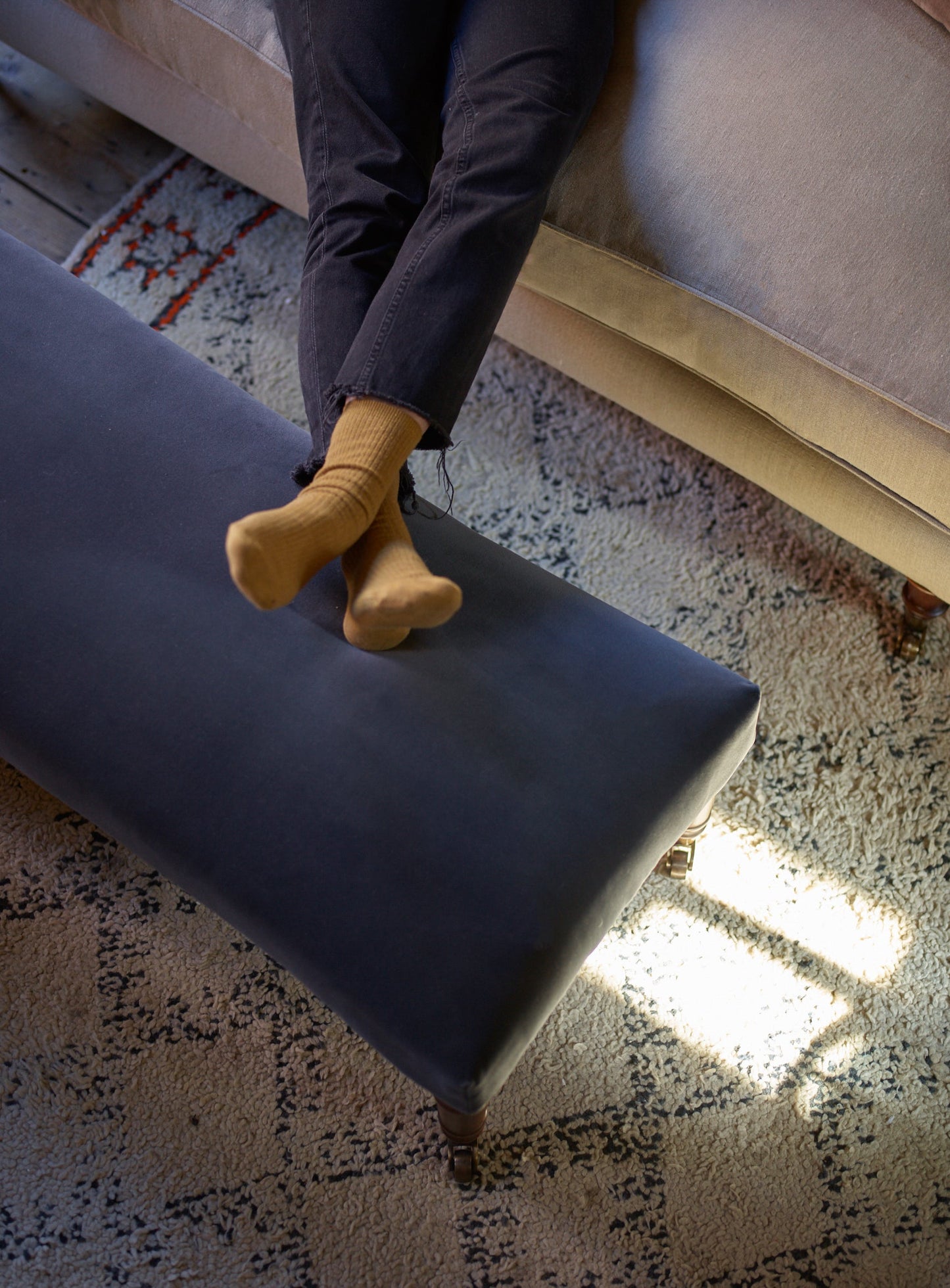 Repose-pieds Edmund, grand, rayures ocres Heritage