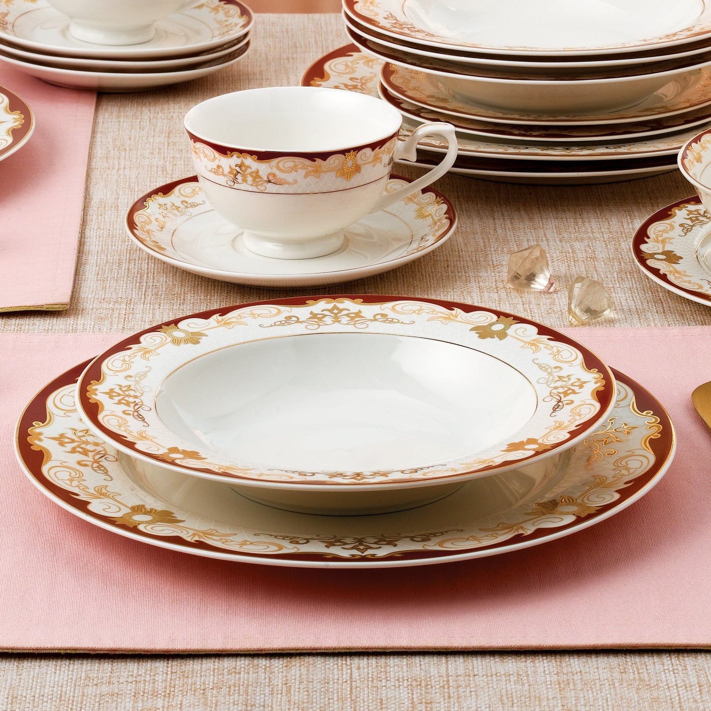 Service de table 24 pièces en porcelaine fine, pour 4 personnes, par Lorren Home Trends