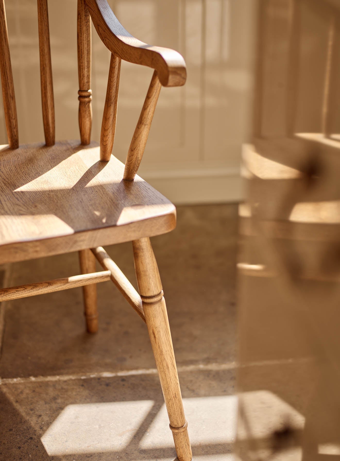 Chaise Turner en chêne sculpté