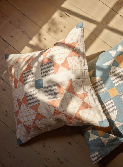 Coussin patchwork en lin, blanc chaud