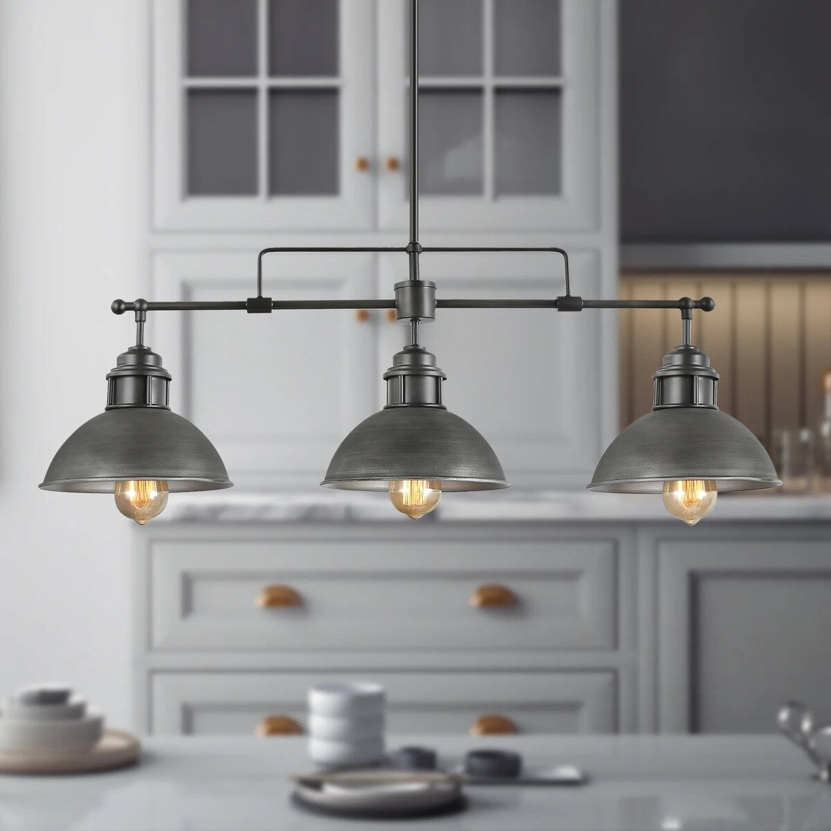 Suspension à 3 lumières à dôme de style industriel et rustique, en métal, pour îlot de cuisine, finition bronze huilé.