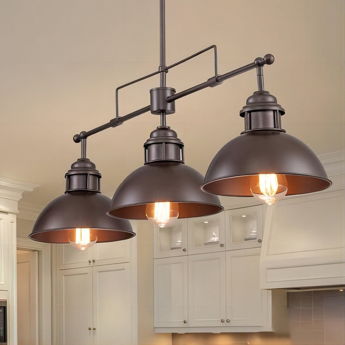 Suspension à 3 lumières à dôme de style industriel et rustique, en métal, pour îlot de cuisine, finition bronze huilé.