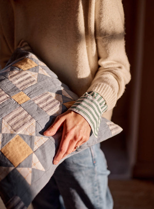Coussin patchwork en lin, bleu