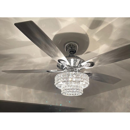 Ventilateur de plafond moderne à 5 pales en chrome et bois de 52 pouces avec télécommande et cristaux.