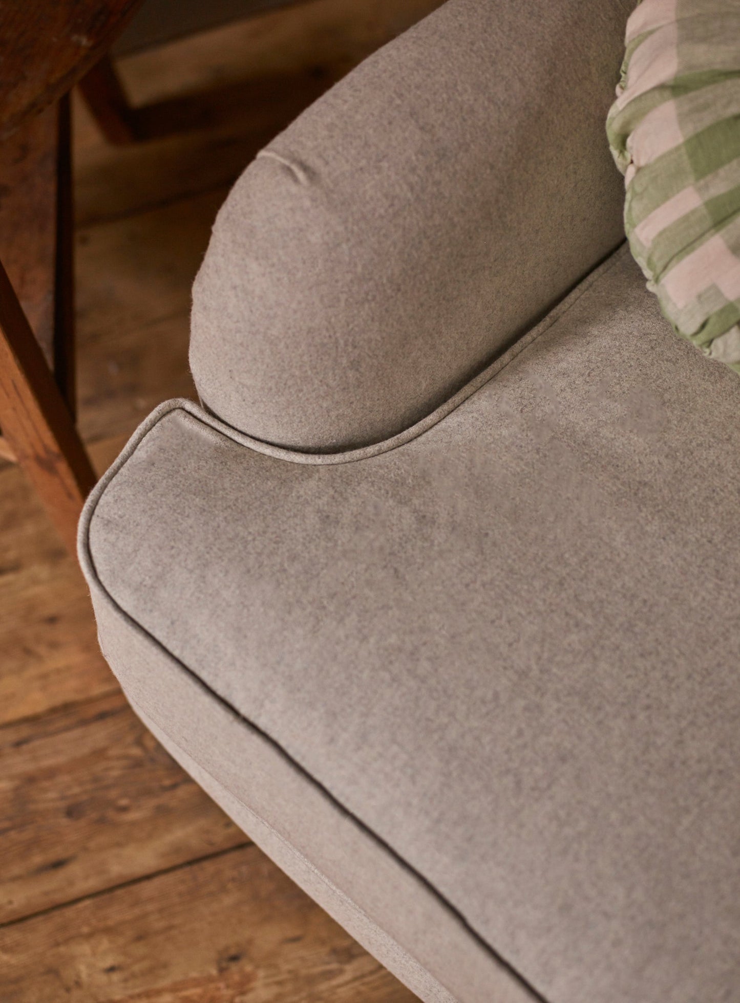 Fauteuil Abington, laine grise (pieds noirs)