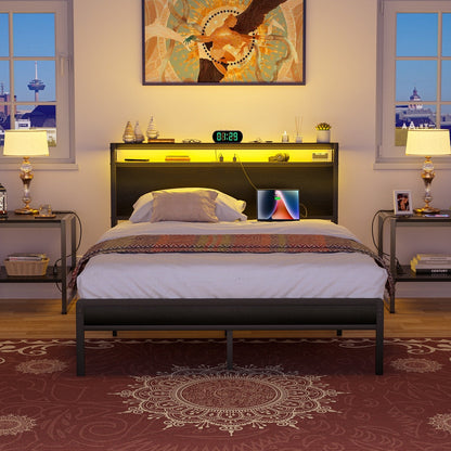 Cadre de lit plateforme en bois de style farmhouse avec station de recharge et lumières LED