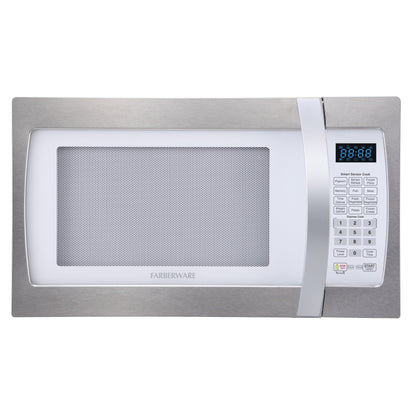 Four à micro-ondes Farberware Professional de 1,3 pi³ et de 1100 watts avec fonction de cuisson intelligente à capteur, blanc et platine