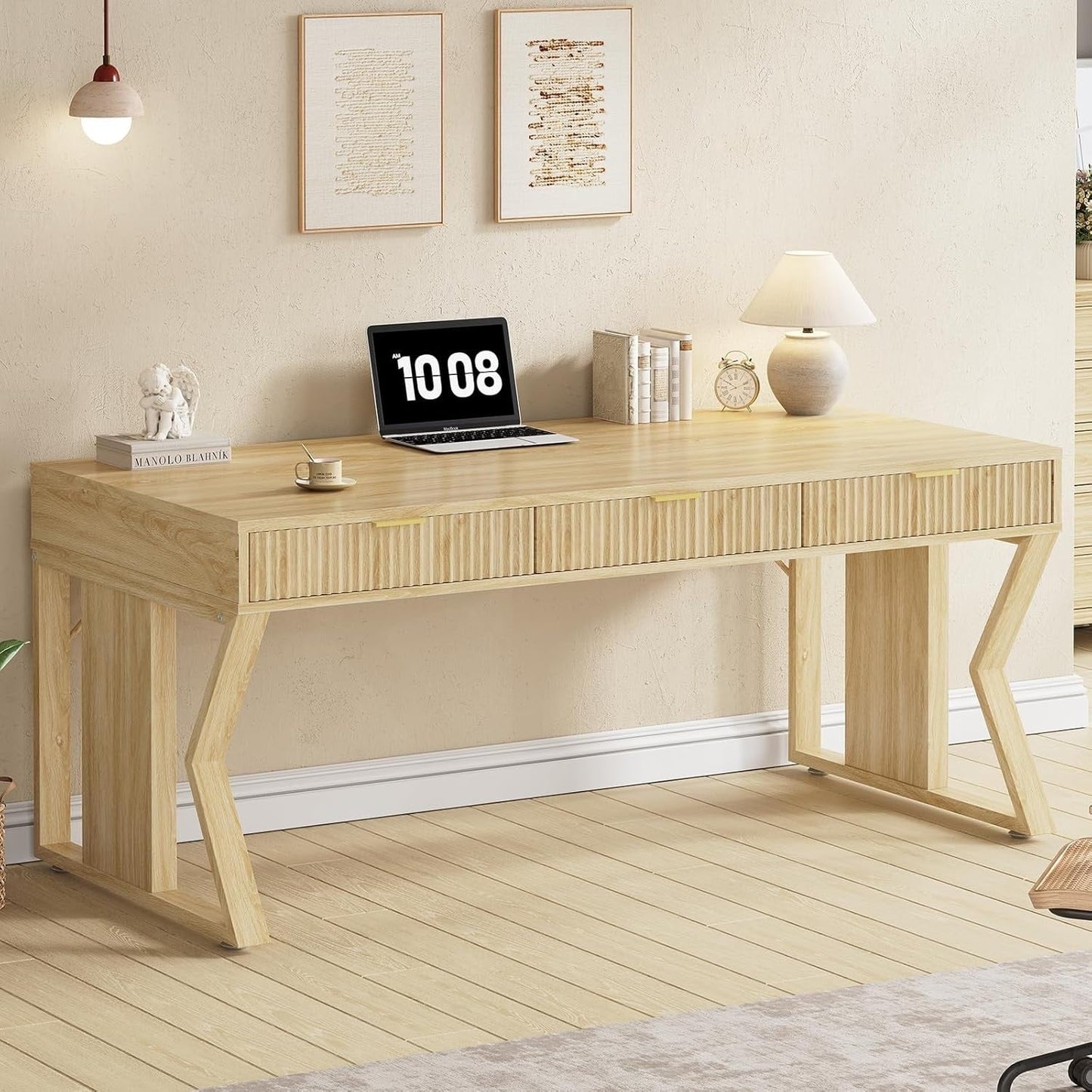 Bureau de direction style farmhouse, bureau de travail pour la maison, tiroir à dossiers, support de moniteur, prise de courant.