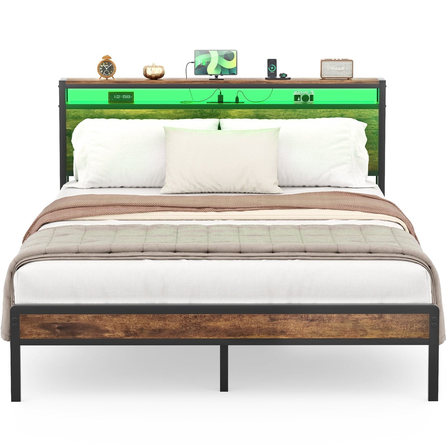 Cadre de lit plateforme en bois de style farmhouse avec station de recharge et lumières LED