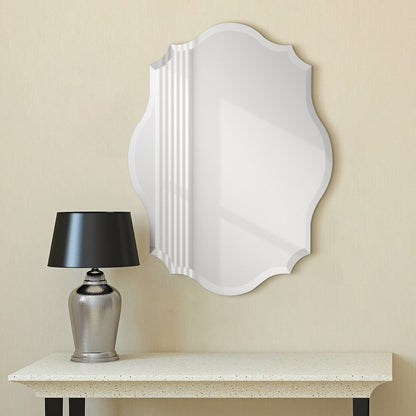Miroir mural rectangulaire élégant à bords biseautés et festonnés, sans cadre.