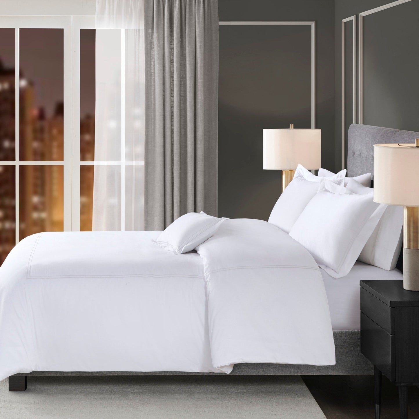 Ensemble de housse de couette brodée en satin de coton 100 % de la collection de luxe Madison Park Signature à 500 fils au pouce carré.