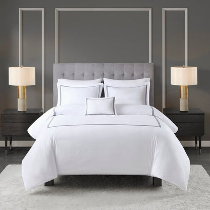Ensemble de housse de couette brodée en satin de coton 100 % de la collection de luxe Madison Park Signature à 500 fils au pouce carré.