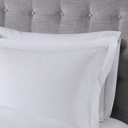 Ensemble de housse de couette brodée en satin de coton 100 % de la collection de luxe Madison Park Signature à 500 fils au pouce carré.