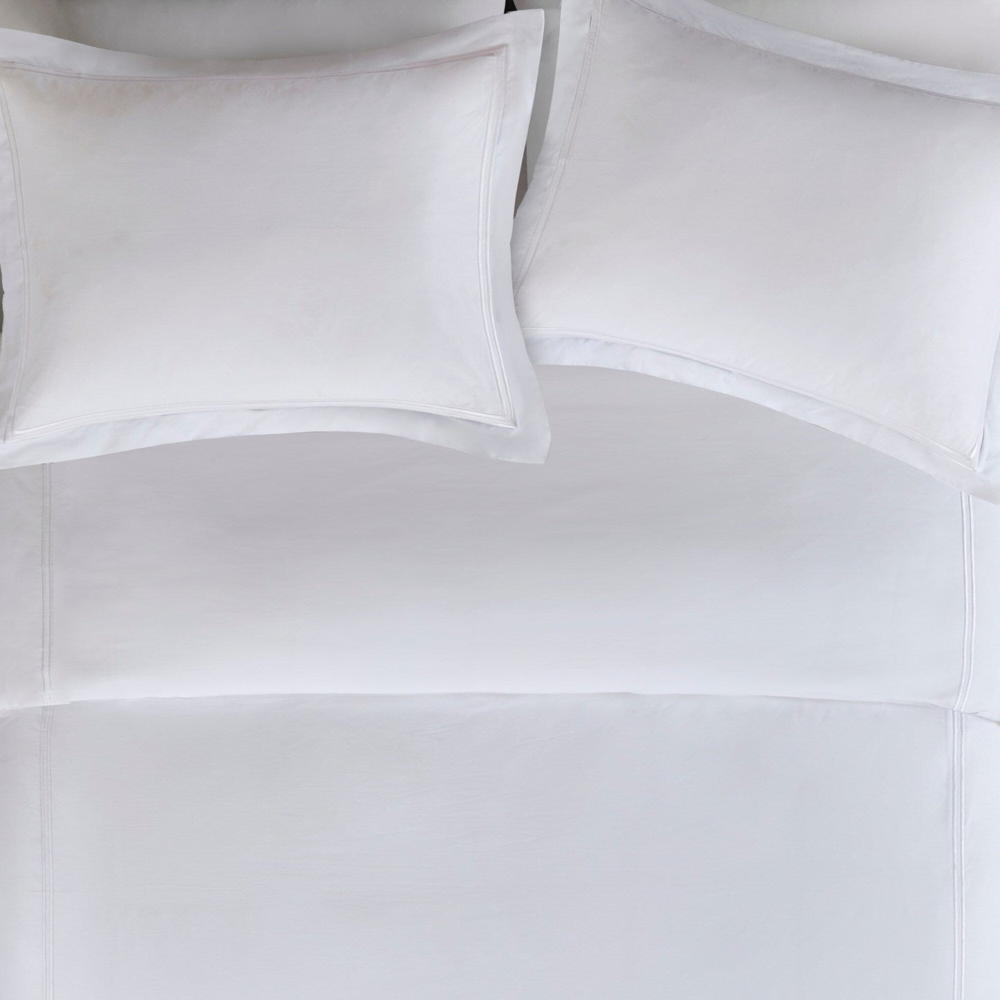 Ensemble de housse de couette brodée en satin de coton 100 % de la collection de luxe Madison Park Signature à 500 fils au pouce carré.