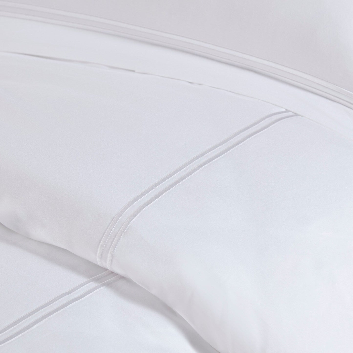 Ensemble de housse de couette brodée en satin de coton 100 % de la collection de luxe Madison Park Signature à 500 fils au pouce carré.