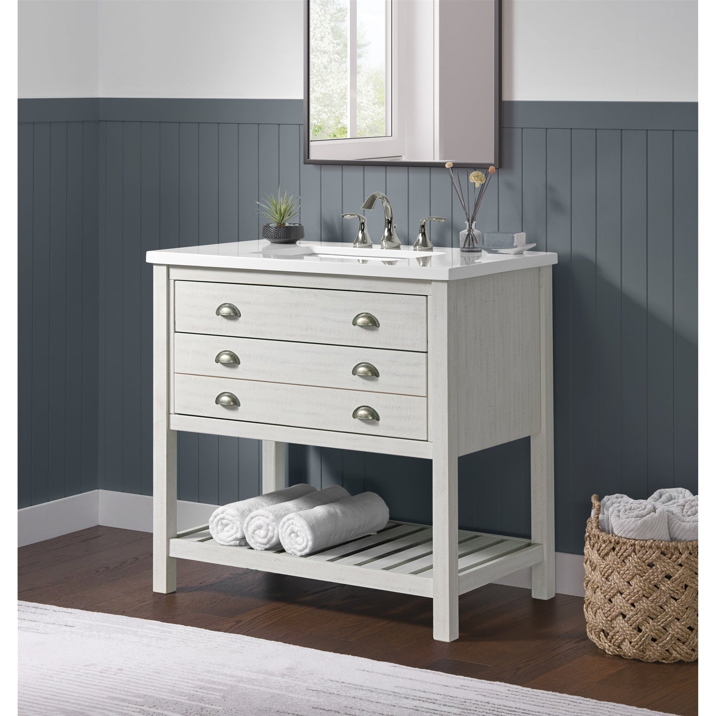 Meuble-lavabo de salle de bain simple Monterey 37 de style farmhouse avec plan de travail