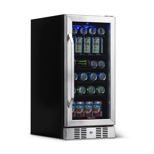 Réfrigérateur à boissons Newair 15 pouces encastrable, capacité de 96 canettes, en acier inoxydable, avec commandes de température et étagères réglables.