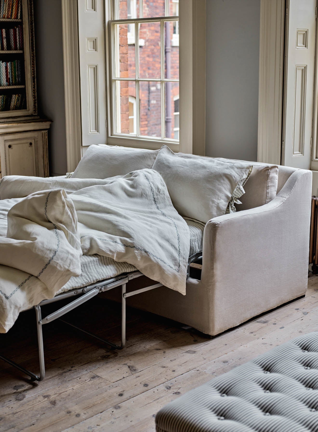 Housse de canapé-lit Warren Loose Cover, rayures noires