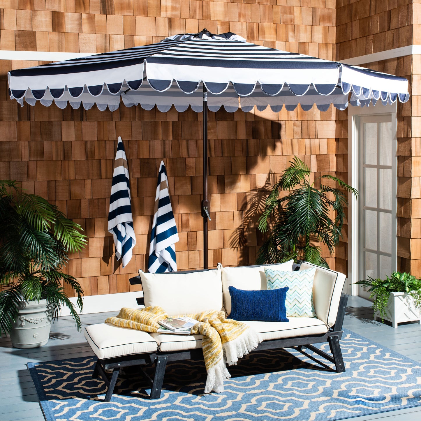 Parasol rond de 3,35 m (11 pieds) Jaylee pour extérieur de SAFAVIEH