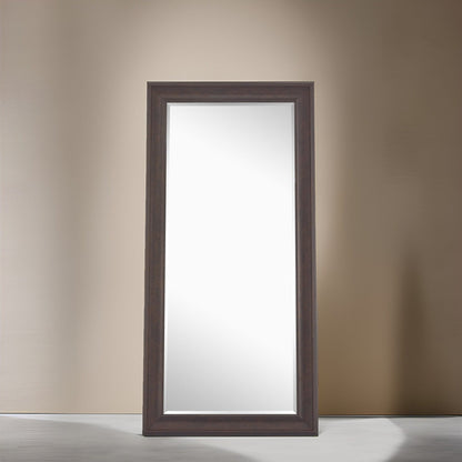 Grand miroir, miroir pleine taille, miroir rectangulaire mural suspendu, avec cadre en faux bois lisse.