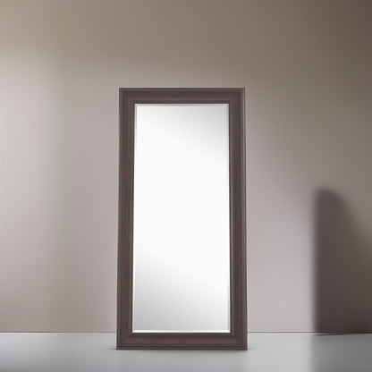 Grand miroir, miroir pleine taille, miroir rectangulaire mural suspendu, avec cadre en faux bois lisse.