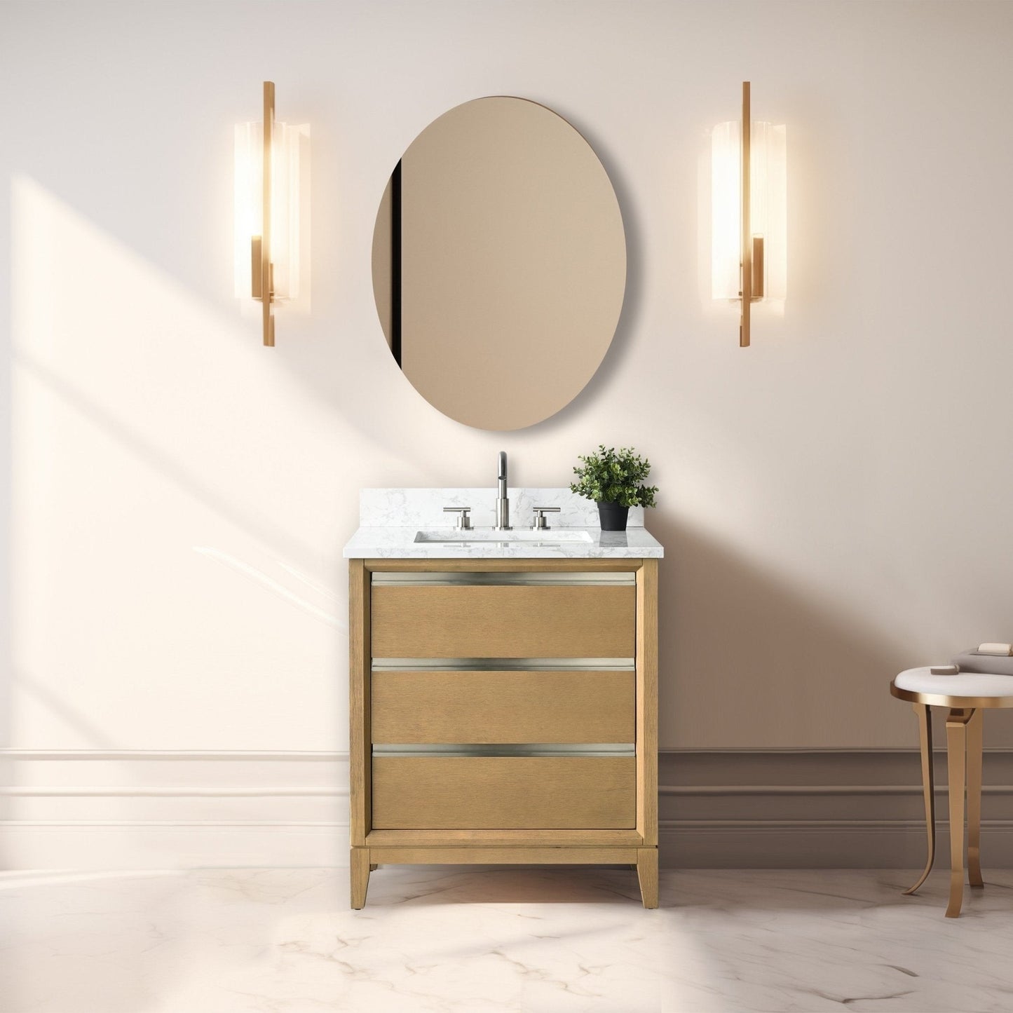 Meuble-lavabo Vanity Art avec lavabo en céramique et plan de travail en marbre composite.