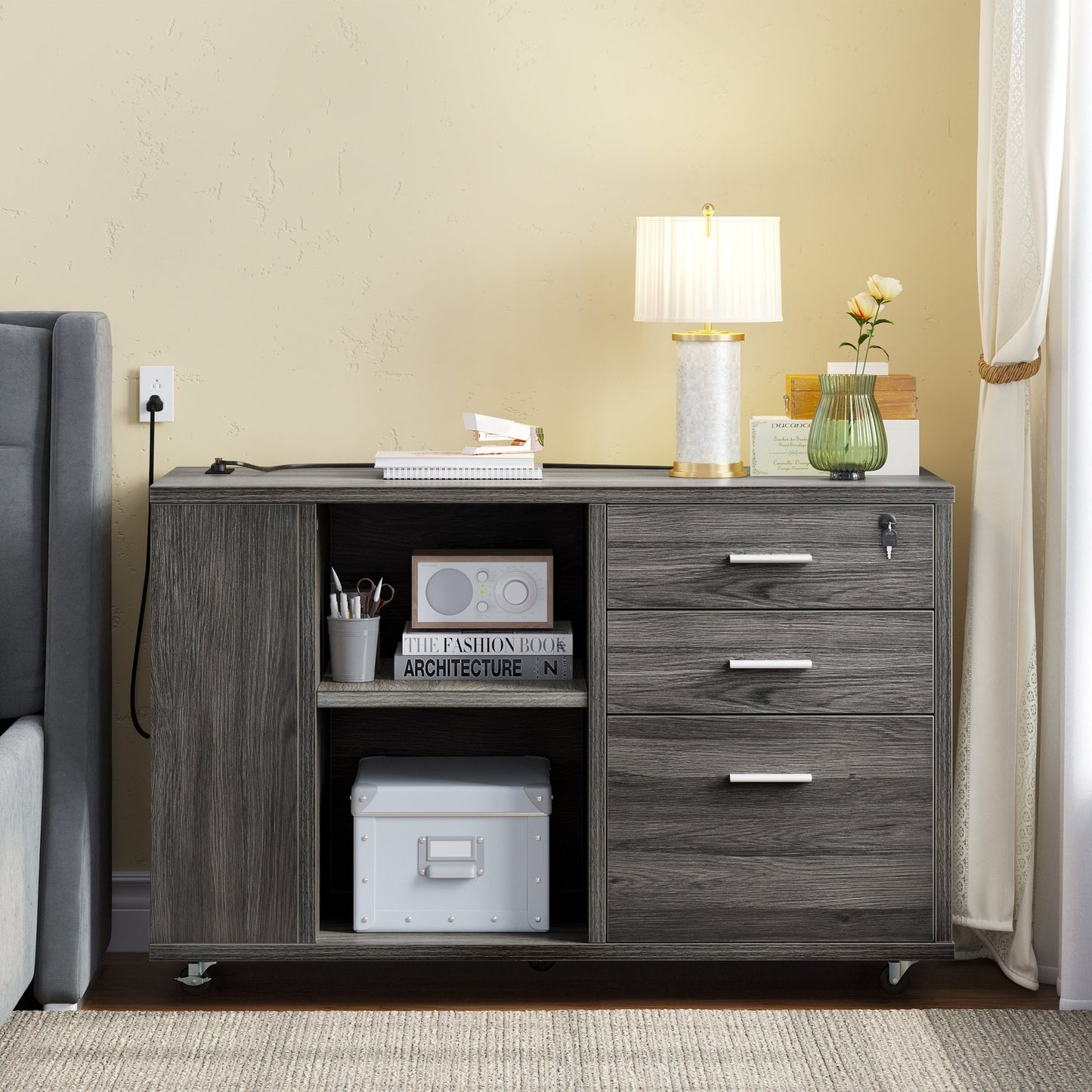 Meuble de rangement en bois avec station de recharge, classeur latéral mobile, verrouillable, compatible avec les dossiers A4, lettres et documents légaux.