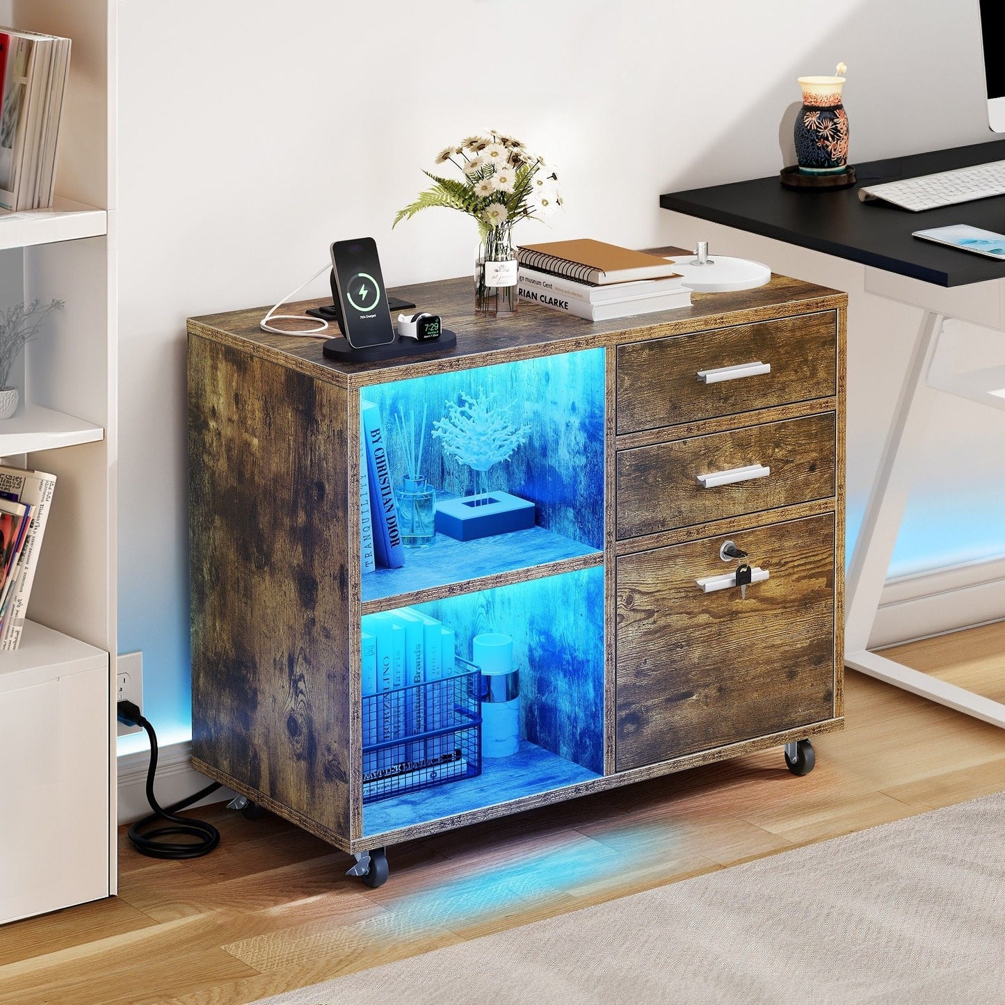 Meuble de rangement en bois avec station de recharge, classeur latéral mobile, verrouillable, compatible avec les dossiers A4, lettres et documents légaux.